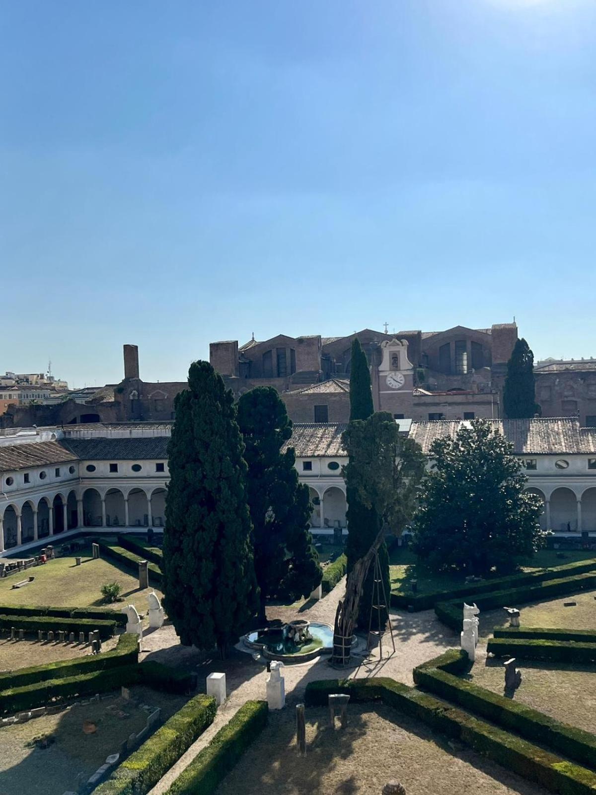 Camera X2 Con Splendida Vista Sulle Terme Di Diocleziano E Sul Chiostro Di Michelangelo Roma Eksteriør bilde